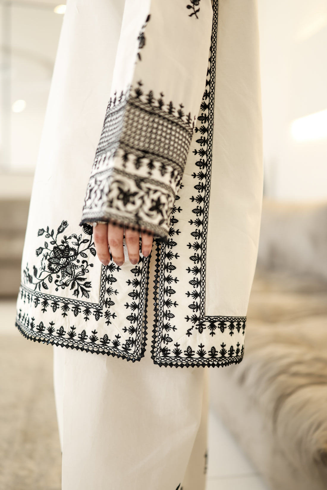 OFF-WHITE & BLACK LUXURY EMBROIDERED FARSHI SET (NPA2-25302)-READY TO WEAR / READY TO SHIP