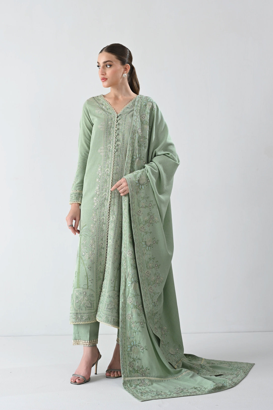 GLACIAL PASTEL GREEN LUXURY EMBROIDERED KARANDI SET (NEL-24627)