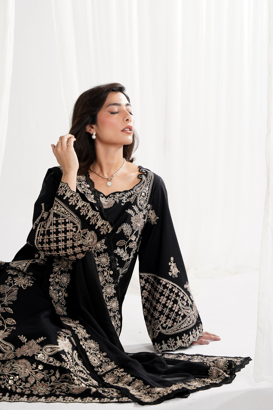 BLACK LUXURY EMBROIDERED 3PCS SET NPA3-25415 (EID 2025 READY TO WEAR) / READY TO SHIP
