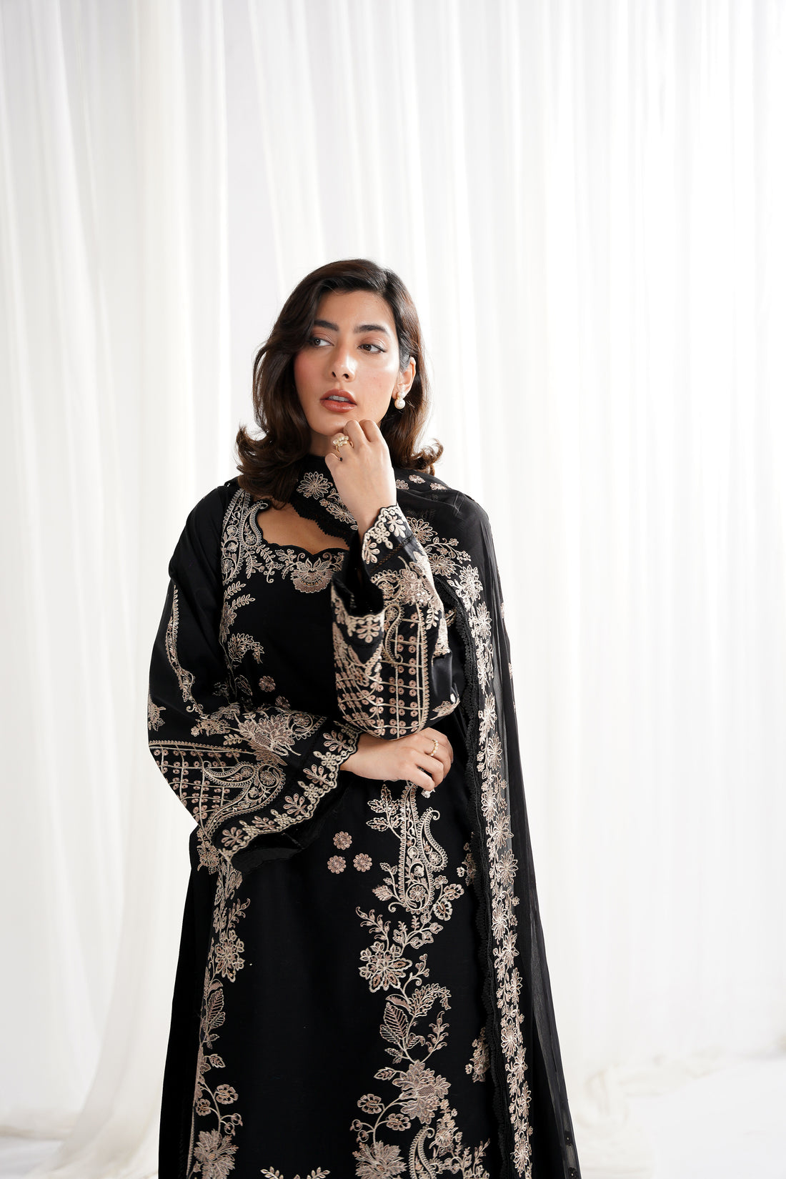 BLACK LUXURY EMBROIDERED 3PCS SET NPA3-25415 (EID 2025 READY TO WEAR) / READY TO SHIP