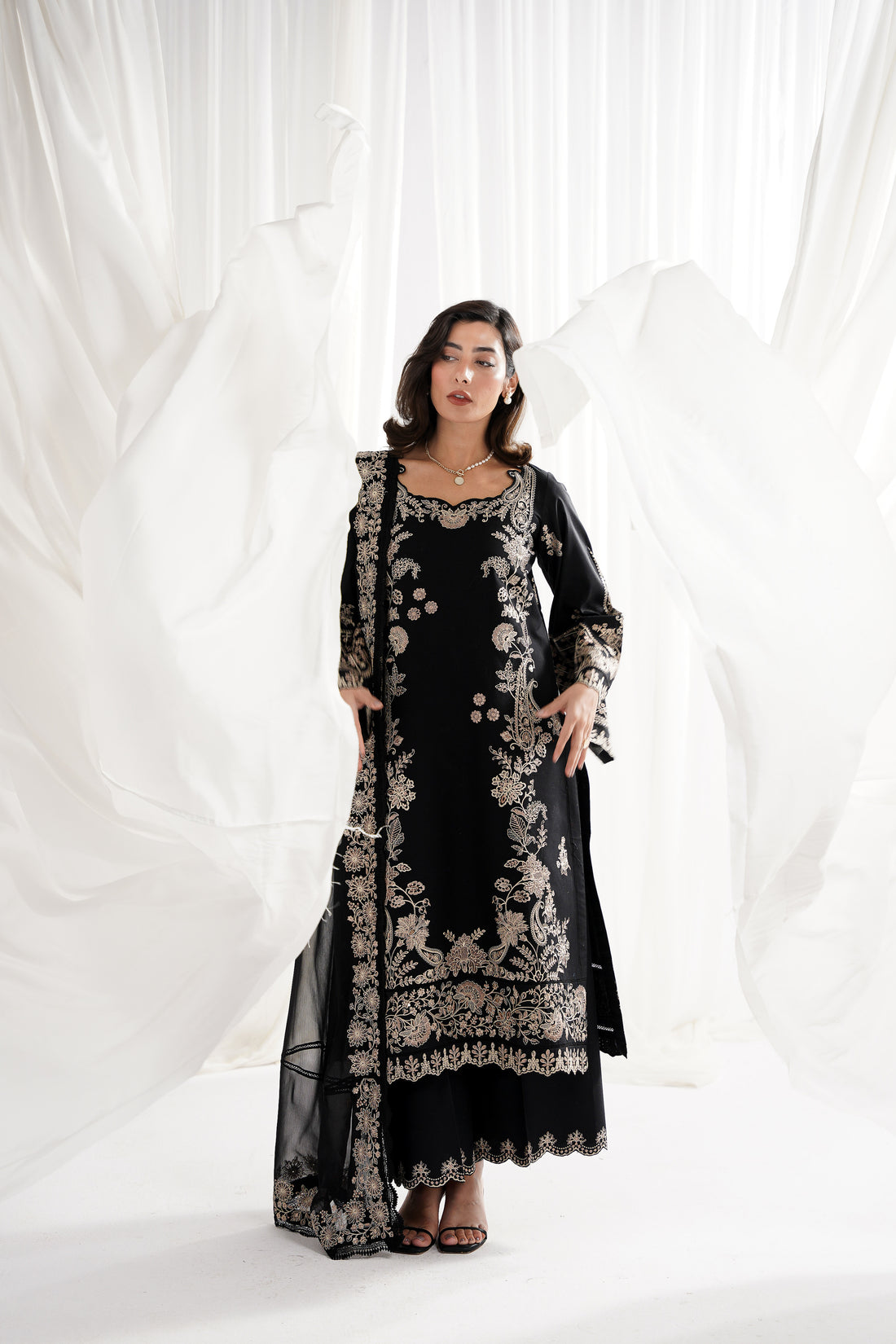 BLACK LUXURY EMBROIDERED 3PCS SET NPA3-25415 (EID 2025 READY TO WEAR) / READY TO SHIP