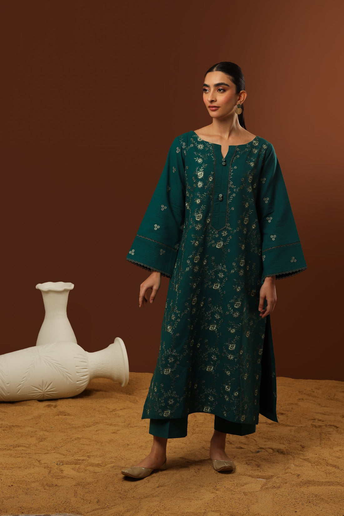 EMERALD GREEN LUXURY EMBROIDERED SET (KURTA & CULOTTE) NPA2-23313
