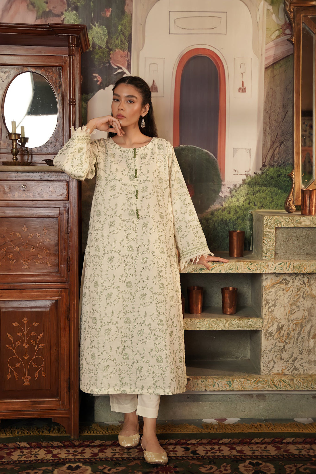 IVORY KASHMIRI EMBROIDERY TWO PIECE SET (NPA2-23324)