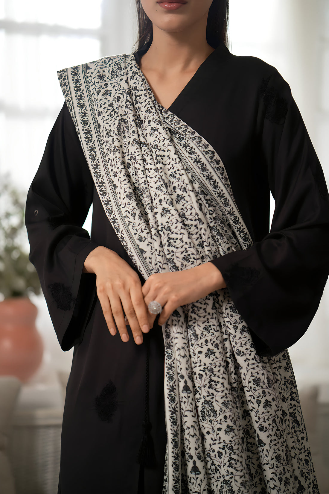Black Fall Embroidered Set NEL-23643 (Includes Shawl)